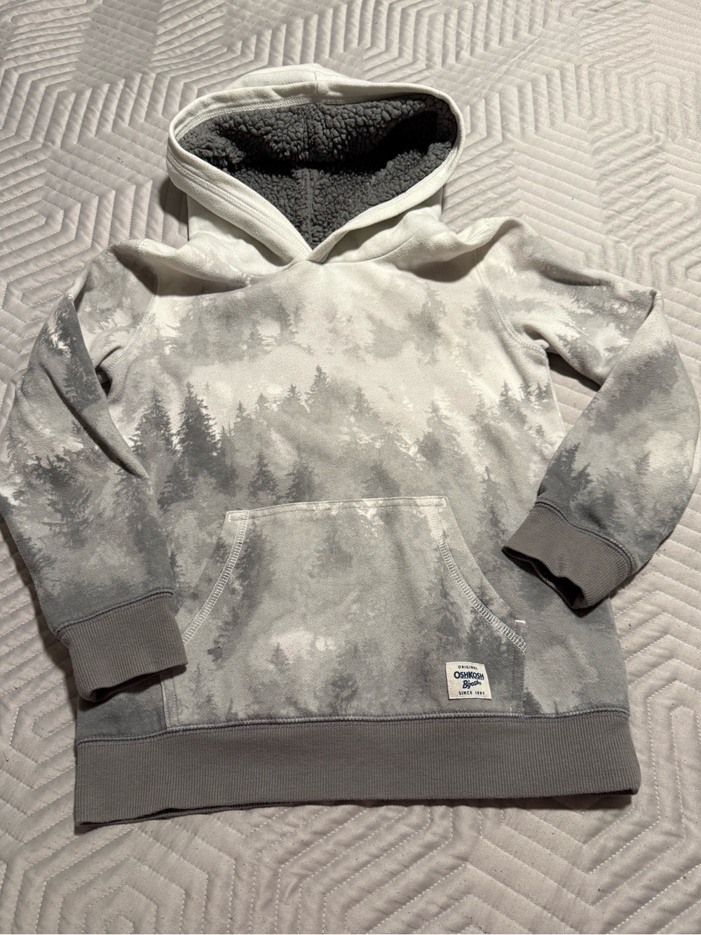 OshKosh B'gosh Boys Ombre Forest-Print Hoodie Size 8/8A